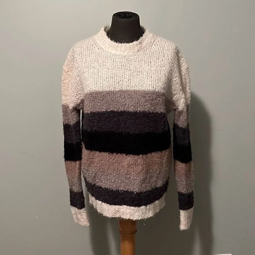 Basin + Range Women's Multicolor Stripe Crew Neck Pullover Sweater